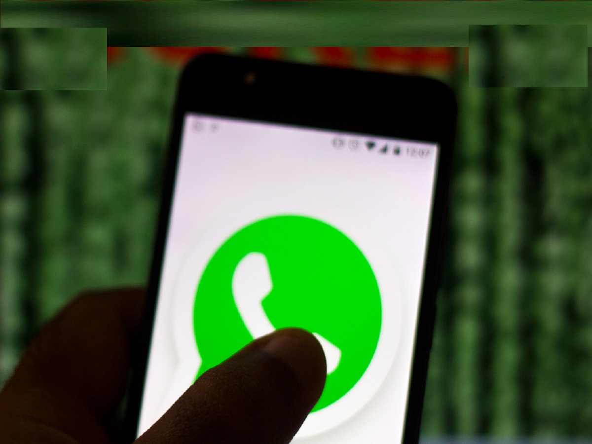  Phone Number Hiding: WhatsApp ફોન નંબર શેરિંગ વિકલ્પ ફીચર પર કામ કરી રહ્યું છે. આ સુવિધા વપરાશકર્તાઓને તેમના ફોન નંબરોને સબ-ગ્રુપમાં છુપાવવાની મંજૂરી આપશે. જો કોઈ તમને કોઈ અન્ય વ્યક્તિ સાથે ગ્રુપમાં ઉમેરે છે, તો તે ગ્રુપમાં એવા લોકો પણ શામેલ હોઈ શકે છે જેને તમે જાણતા નથી. આ રીતે નંબર છુપાવી શકાય છે.