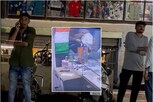 રાજકોટ Live CCTV: દારૂની મહેફિલનો વીડિયો બનાવનાર વેપારીને પડ્યો માર