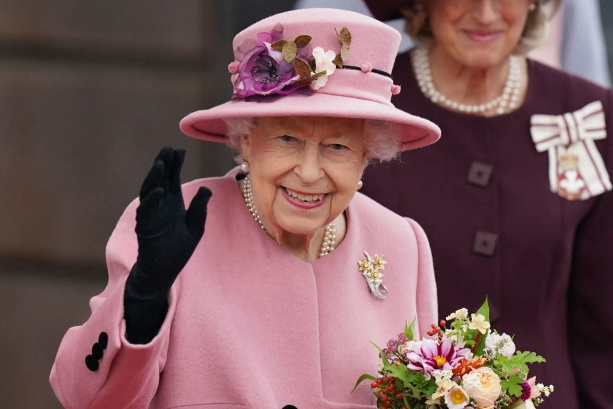 Queen Elizabeth II Net Worth: જાણો કેટલી છે ક્વીન એલિઝાબેથ IIની સંપત્તિ, આવકના સ્ત્રોત અને ખર્ચ વિશે અજાણી વાતો
