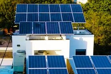 સોલાર રૂફટોપ સિસ્ટમ સ્થાપનામાં ગુજરાત દેશમાં પ્રથમ સ્થાને, સૂર્ય ગુજરાત યોજનાનો સમયગાળો માર્ચ-2025 સુધી લંબાવાયો