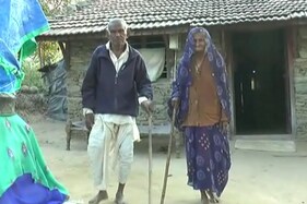 મહીસાગર: સદી વટાવી ચૂકેલા પતિ-પત્ની, 64 વખત કરી ચૂક્યા છે મતદાન
