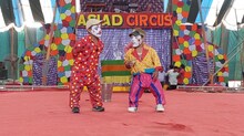 Vadodara: Circus, સ્મિત પાછળનું દુઃખ: કેવું હોય છે સર્કસના જોકરનું જીવન?