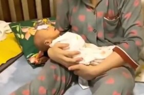 VIDEO: ચીનમાં ભયંકર સ્થિતિ, 42 દિવસના જોડિયા બાળકોને કોરોના થયો, દવા કે હોસ્પિટલ ન મળી