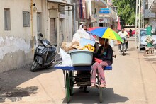Rajkot: લોન જોઇએ છે?, શહેરમાં ધંધો કરવા માટે મળે છે આટલા રૂપિયા, જાણો સંપૂર્ણ વિગત!