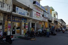 Vadodara: Hathikhana Market Yard rivals even the Super Market, all things cheap