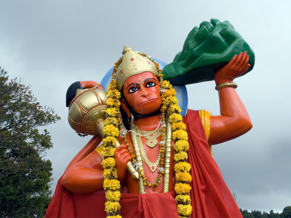 Mace Received from Kuber: God Kuber has given mace to Bajrangbali. Along with this he has also got a boon that no one can ever defeat him in battle.