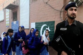 પાકિસ્તાનની સ્કૂલમાં આતંકી હુમલો, સ્ટાફ રૂમમાં ફાયરિંગ, 7 શિક્ષકોના મોત