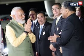 PM નરેન્દ્ર મોદી G7 સમિટ માટે હિરોશિમા પહોંચ્યા, જ્યા તેઓ ભારતની ભૂમિકા પર ભાર મૂકશે...