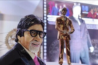Kirtesh Patel, Surat: October 11th is the 81st birthday of Bollywood king Amitabh Bachchan. Then his birthday will be celebrated by his fans all over the world.