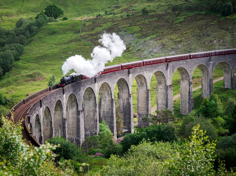 worlds five most beautiful train journey with luxuries feeling ...