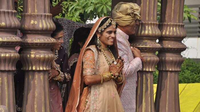The daughter of a diamond merchant will take initiation after leaving her wealth of crores
