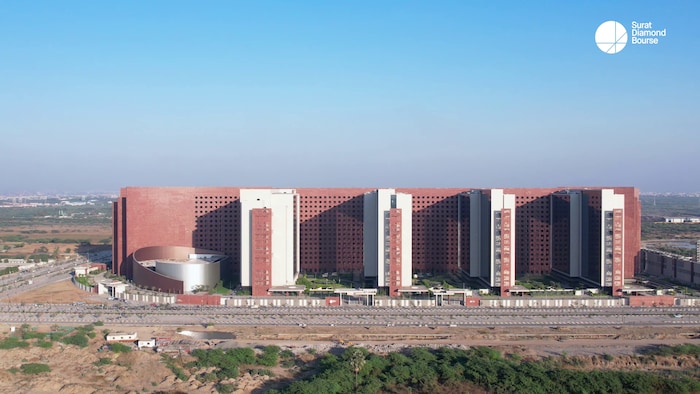 Take a look at the inauguration of 'Surat Diamond Burse'