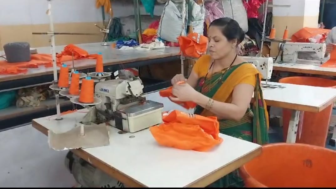 Surat trader to make caps and dhajas from corn-polyester yarn for Ram Mandir Pran Pristha