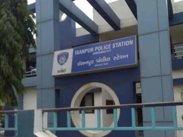 Isanpur police have lodged a complaint in this regard and have launched further investigation.