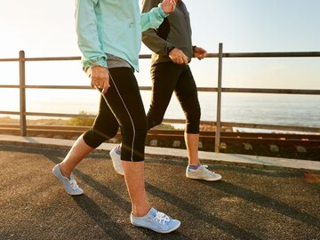 Walk before going to the toilet in the morning or when? Know Perfect Time 