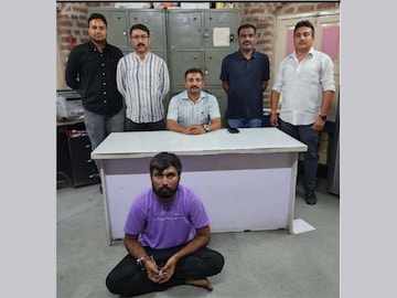 Lawrence Bishnoi threatened to arrest Rs.1 lakh
