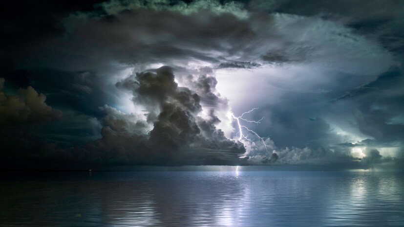Gujarat Monsoon 2025 Meteorologist Athreya Shetty Predicts Extremely Heavy Rainfall in 12 Districts AZ
