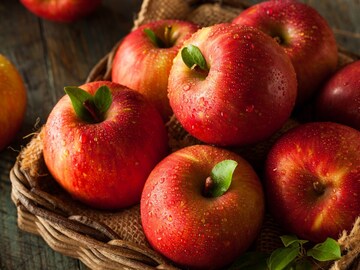 What really keeps apples away from a doctor?