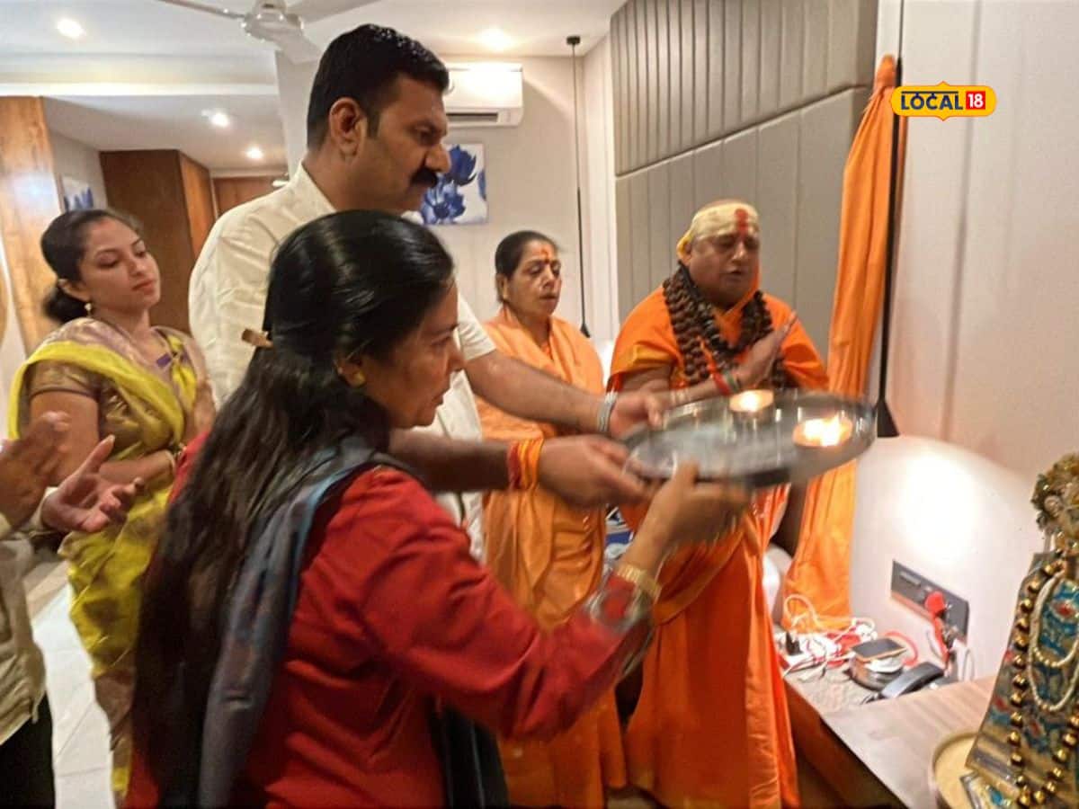 Shwana Rold વિશ્વના પહેલા મુરલી મંદિરની 25મી વર્ષગાંઠ: જગદગુરુ સૂર્ય આચાર્યની ...