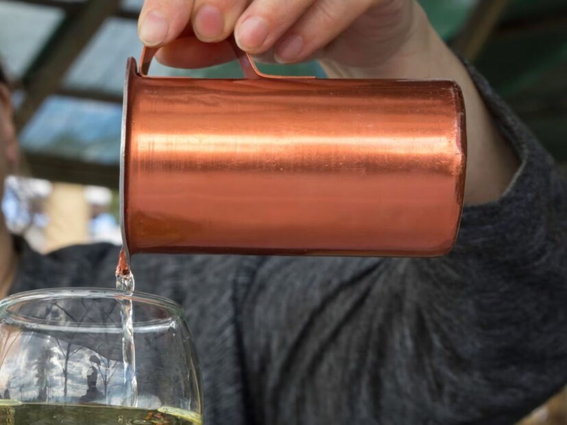     Copper water is beneficial, but it should be consumed in limited quantities. In Ayurveda it is also stated that one or two glasses of copper water is sufficient throughout the day. Copper in the body can cause copper toxicity, which can cause problems such as vomiting, headache, abdominal pain, liver demage and kidney effect. So never keep all the water in a copper vessel throughout the day.