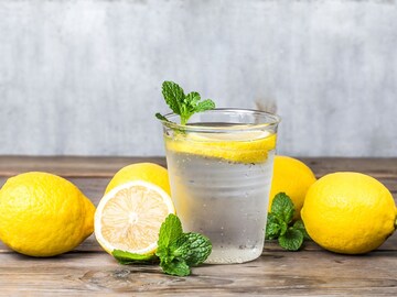 Should you drink lemon water on an empty stomach? The doctor said the truth, know this thing before drinking  