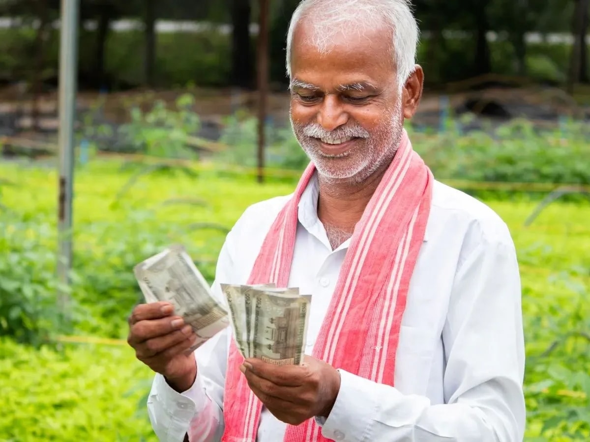 monthly pension of rs 2 lakh trips abroad whenever he pleases 90 year old BN Mishra is living life to the fullest monthly pension of rs 2 lakh trips abroad whenever he pleases 90 year old BN Mishra is living life to the fullest