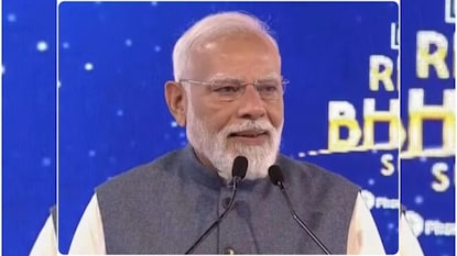 પીએમ નરેન્દ્ર મોદી લાઈવ