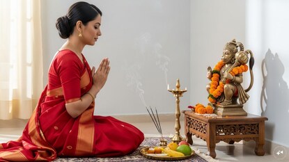 સ્ત્રીઓએ કેમ હનુમાનજીના ચરણ સ્પર્શ કરવા જોઈએ નહીં? સ્ત્રીઓએ કેમ હનુમાનજીના ચરણ સ્પર્શ કરવા જોઈએ નહીં?