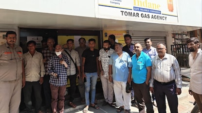 નવા નિકોલની ગેસ એજન્સી પર લોકોએ ઠાલવ્યો રોષ