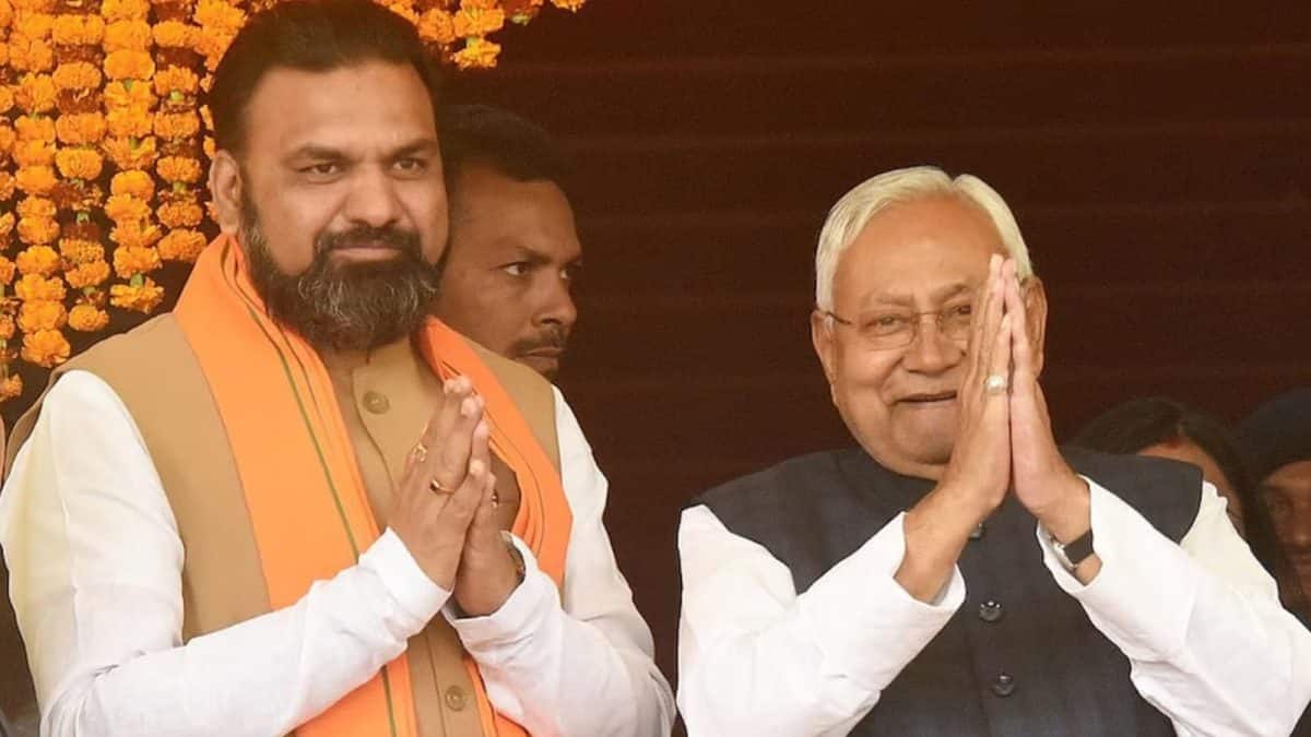 નીતિશ કુમારે મુખ્યમંત્રી પદેથી આપ્યું રાજીનામું, હવે બિહારની સત્તા 'સમ્રાટ'ના હાથમાં.