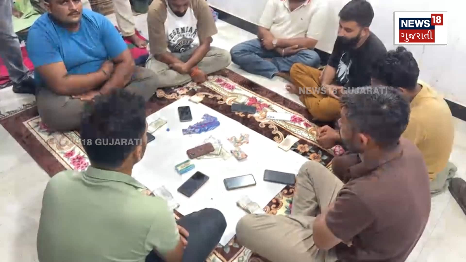 ખેતરમાં જુગાર રમતા પકડાયા 8 શખ્સો