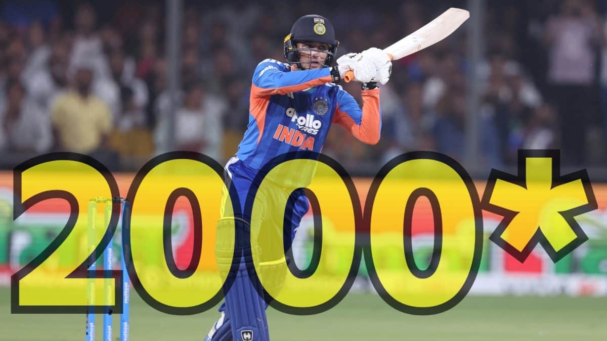 અભિષેક શર્માએ T20માં સૌથી ઝડપી 2000 રનનો વર્લ્ડ રેકોર્ડ બનાવ્યો