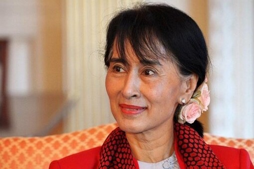 برما کی رہنما آنگ سان سوکی: فائل فوٹو۔
