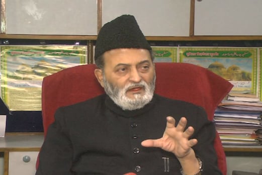 اترپردیش : ندوۃ العلما لکھنو میں مسلم پرسنل لا بورڈ کی میٹنگ آج ، تین طلاق پر ہوگی بحث اترپردیش : ندوۃ العلما لکھنو میں مسلم پرسنل لا بورڈ کی میٹنگ آج ، تین طلاق پر ہوگی بحث
