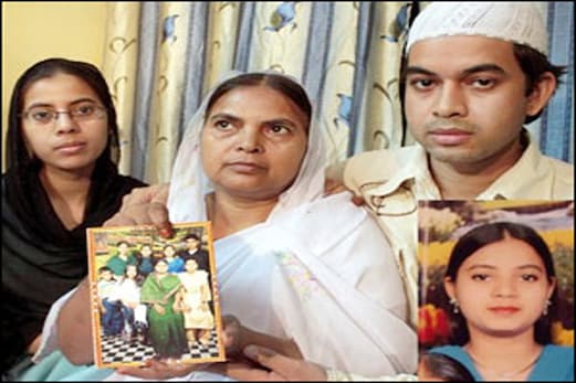 میری بیٹی بے قصور تھی ، اسے قتل کیا گیا : شمیمہ کوثر میری بیٹی بے قصور تھی ، اسے قتل کیا گیا : شمیمہ کوثر