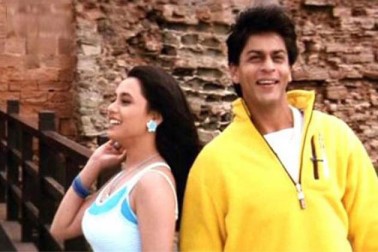 سال 1998 رانی کے کیریئر کے لئے اہم سال ثابت هوا ۔اس سال انہیں عامر خان کے ساتھ ’غلام‘ اور شاہ رخ خان کے ساتھ ’کچھ کچھ ہوتا ہے‘ میں کام کرنے کا موقع ملا۔دونوں ہی فلمیں باکس آفس پر سپر ہٹ ثابت هوئی۔ ’كچھ کچھ ہوتا ہے‘‘ کیلئےرانی کو بہترین معاون اداکارہ کا فلم فیئر ایوارڈ بھی دیا گیا۔ سال 1999 سے لے کر سال 2002 تک کا عرصہ رانی کے کیریئر کے لئے برا وقت ثابت ہوا۔ سال 1998 رانی کے کیریئر کے لئے اہم سال ثابت هوا ۔اس سال انہیں عامر خان کے ساتھ ’غلام‘ اور شاہ رخ خان کے ساتھ ’کچھ کچھ ہوتا ہے‘ میں کام کرنے کا موقع ملا۔دونوں ہی فلمیں باکس آفس پر سپر ہٹ ثابت هوئی۔ ’كچھ کچھ ہوتا ہے‘‘ کیلئےرانی کو بہترین معاون اداکارہ کا فلم فیئر ایوارڈ بھی دیا گیا۔ سال 1999 سے لے کر سال 2002 تک کا عرصہ رانی کے کیریئر کے لئے برا وقت ثابت ہوا۔