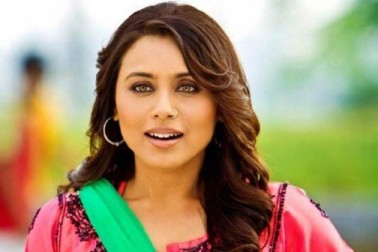 سال 2006 میں رانی کو ایک بار پھر امیتابھ کے ساتھ بابل میں کام کرنے کا موقع ملا۔روی چوپڑا کی ہدایت میں بنی فلم باکس آفس پر کوئی خاص کمال نہیں دیکھا سکی۔ لیکن رانی کے اداکاری کو ناظرین نے ضرور پسند كيا۔اسي سال رانی کی کرن جوہر کی ہدایت میں بننے والی فلم ’کل ہو نہ ہو‘ ریلیز ہوئی جوباکس آفس پر کامیاب ثابت ہوئی۔ سال 2006 میں رانی کو ایک بار پھر امیتابھ کے ساتھ بابل میں کام کرنے کا موقع ملا۔روی چوپڑا کی ہدایت میں بنی فلم باکس آفس پر کوئی خاص کمال نہیں دیکھا سکی۔ لیکن رانی کے اداکاری کو ناظرین نے ضرور پسند كيا۔اسي سال رانی کی کرن جوہر کی ہدایت میں بننے والی فلم ’کل ہو نہ ہو‘ ریلیز ہوئی جوباکس آفس پر کامیاب ثابت ہوئی۔