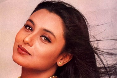 رانی 21 مارچ 1978 کو پیدا ہوئی اور بالی ووڈ میں اپنے کیریئر کا آغاز سال 1997 میں آئی فلم ’’راجہ کی آئے گی بارات‘‘ سے كي۔ تاہم فلم باکس آفس پر ناکام ثابت ہوئی لیکن رانی مکھرجی نے اپنی سنجیدہ کرداری کے ذریعے ناظرین کو اپنے سحرمیں گرفتار کرلیا۔ رانی 21 مارچ 1978 کو پیدا ہوئی اور بالی ووڈ میں اپنے کیریئر کا آغاز سال 1997 میں آئی فلم ’’راجہ کی آئے گی بارات‘‘ سے كي۔ تاہم فلم باکس آفس پر ناکام ثابت ہوئی لیکن رانی مکھرجی نے اپنی سنجیدہ کرداری کے ذریعے ناظرین کو اپنے سحرمیں گرفتار کرلیا۔
