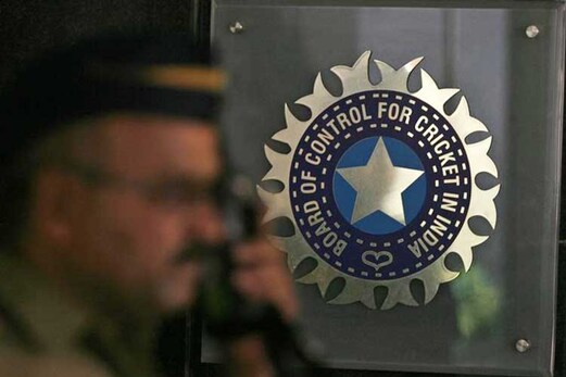 پہلی مرتبہ آئی سی سی کے سامنے کلین بولڈ ہوا دنیا کا مالدارترین کرکٹ بورڈ ، اتنی بڑی رقم سے دھونا پڑا ہاتھ پہلی مرتبہ آئی سی سی کے سامنے کلین بولڈ ہوا دنیا کا مالدارترین کرکٹ بورڈ ، اتنی بڑی رقم سے دھونا پڑا ہاتھ