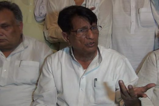 کیرانہ میں ہندو خاندانوں کی بڑے پیمانے پر نقل مکانی کی خبریں غلط: اجیت سنگھ کیرانہ میں ہندو خاندانوں کی بڑے پیمانے پر نقل مکانی کی خبریں غلط: اجیت سنگھ