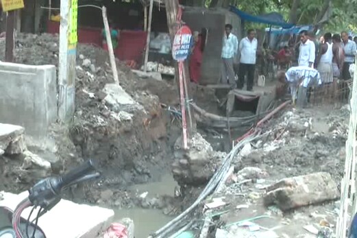 مظفرپور کے کربلا علاقے میں پانی کی شدید قلت مظفرپور کے کربلا علاقے میں پانی کی شدید قلت