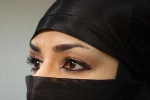سوئٹزرلینڈ میں حجاب پر پابندی ، خلاف ورزی پر 11 ہزار ڈالر کا ہوگا جرمانہ سوئٹزرلینڈ میں حجاب پر پابندی ، خلاف ورزی پر 11 ہزار ڈالر کا ہوگا جرمانہ