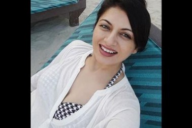 بالی ووڈ میں بھاگیہ شری کو ایک ایسی اداکارہ کے طور پر جانا جاتا ہے جنہوں نے اپنی دلکش اداکاری سے ناظرین کو اپنا دیوانہ بنایا ہے۔ بالی ووڈ میں بھاگیہ شری کو ایک ایسی اداکارہ کے طور پر جانا جاتا ہے جنہوں نے اپنی دلکش اداکاری سے ناظرین کو اپنا دیوانہ بنایا ہے۔