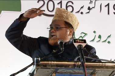 اس موقع پر مسلمانوں کو یہ پیغام دیا گیا کہ وہ نہ صرف شریعت کی حفاظت بلکہ شریعت پرعمل کرنے کی سعی کریں ۔ اس موقع پر مسلمانوں کو یہ پیغام دیا گیا کہ وہ نہ صرف شریعت کی حفاظت بلکہ شریعت پرعمل کرنے کی سعی کریں ۔