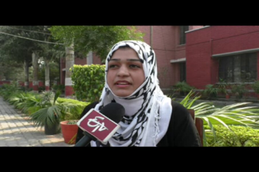  کیونکہ کسی نے کیا خوب کہا ہے کہ ایک لڑکی کے تعلیم یافتہ ہونے سے تو ایک خاندان تعلیم یافتہ ہوجاتا ہے۔