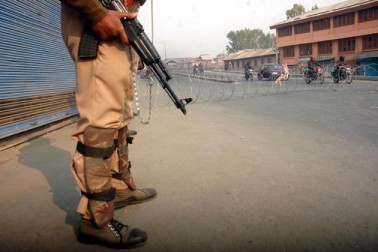 یہاں تک کہ دیہاتوں میں بھی ہڑتال کی جارہی ہے۔ وادی کے بیشتر تعلیمی اداروں میں معمول کی تعلیمی سرگرمیاں یکم جولائی سے معطل پڑی ہوئی ہیں۔ یہاں تک کہ دیہاتوں میں بھی ہڑتال کی جارہی ہے۔ وادی کے بیشتر تعلیمی اداروں میں معمول کی تعلیمی سرگرمیاں یکم جولائی سے معطل پڑی ہوئی ہیں۔