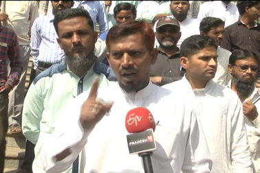 پی ایف آئی ارکان نے پورے معاملے کی عدالتی تحقیقات اور متوفی کے ورثا کیلئے50 لاکھ روپیوں کا مطالبہ کیا ہے۔ پی ایف آئی ارکان نے پورے معاملے کی عدالتی تحقیقات اور متوفی کے ورثا کیلئے50 لاکھ روپیوں کا مطالبہ کیا ہے۔