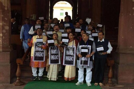 راجیہ سبھا میں وزیر خزانہ ارون جیٹلی نے کہا اپوزیشن بحث کے لئے تیار نہیں ہے۔