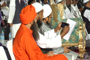 اجلاس عام سے ہندو ، سکھ ، عیسائی اور دلت مذہبی رہنماؤں نے بھی خطاب کیا اور آپسی اتحاد کو کامیابی کی کلید قرار دیتے ہوئے ایک سے دوسرے کے ساتھ کھڑے رہنےکی اپیل کی ۔ اجلاس عام سے ہندو ، سکھ ، عیسائی اور دلت مذہبی رہنماؤں نے بھی خطاب کیا اور آپسی اتحاد کو کامیابی کی کلید قرار دیتے ہوئے ایک سے دوسرے کے ساتھ کھڑے رہنےکی اپیل کی ۔