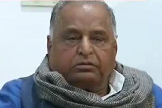بیٹے کو پارٹی سے نکالتے وقت ملائم کے ہر لفظ میں دکھا درد ، پڑھیں ، کیا کیا کہا؟ بیٹے کو پارٹی سے نکالتے وقت ملائم کے ہر لفظ میں دکھا درد ، پڑھیں ، کیا کیا کہا؟